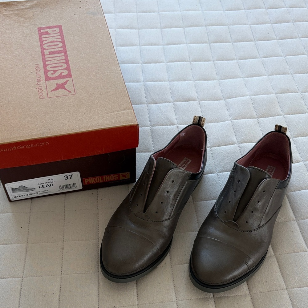 PIKOLINOS Women’s Lead Leather Pyrgos Laceless Oxfords